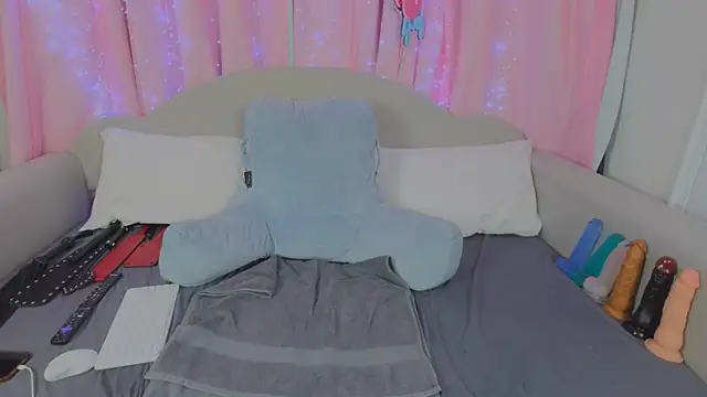 MeghanXO online show from February 15, 2025, 11:14 pm