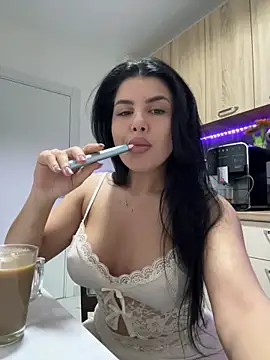 Snapshot of Scarlett-Dream chatting on April 1, 2026, 5:19 am Scarlett-Dream online show from April 1, 2026, 5:19 am