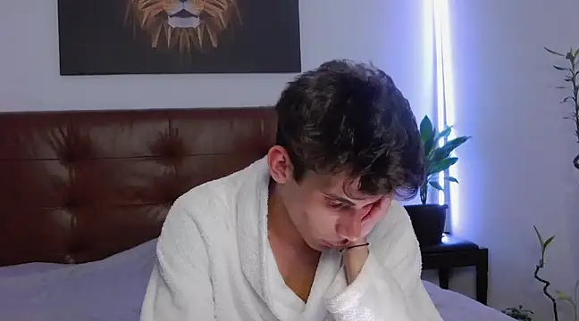 Snapshot of DanielCrush1 chatting on February 3, 2025, 4:31 pm DanielCrush1 online show from February 3, 2025, 4:31 pm