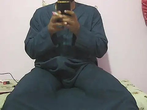 foxsanSs online show from April 12, 2026, 12:48 am