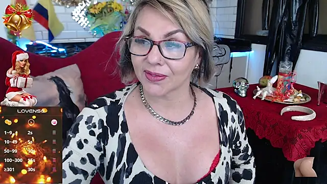 Myrnasexxx online show from December 28, 2024, 7:01 pm
