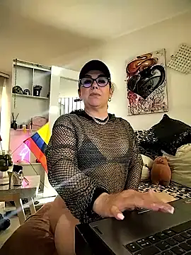 Myrnasexxx online show from November 15, 2025, 9:21 pm