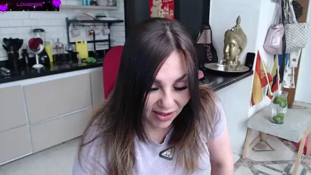 Snapshot of Myrnasexxx chatting on June 27, 2026, 4:01 pm Myrnasexxx online show from June 27, 2026, 4:01 pm