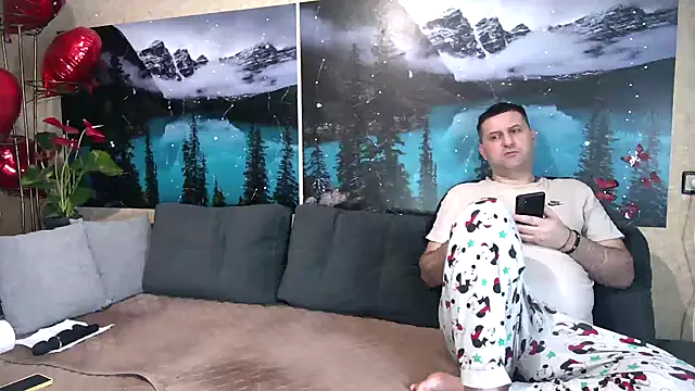 Snapshot of Big_Boss55 chatting on March 8, 2025, 9:06 am Big Boss55 online show from March 8, 2025, 9:06 am