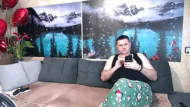 Snapshot of Big_Boss55 chatting on March 10, 2025, 11:53 am Big Boss55 online show from March 10, 2025, 11:53 am