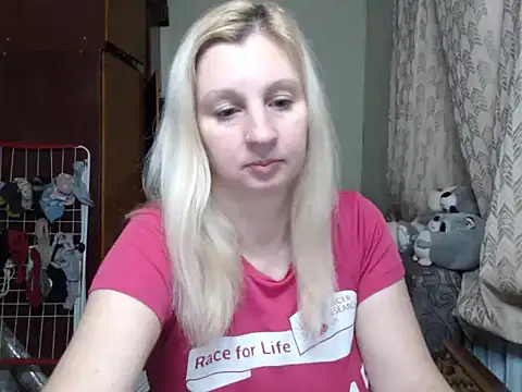 Snapshot of BustyBlond chatting on January 13, 2025, 3:04 pm BustyBlond online show from January 13, 2025, 3:04 pm