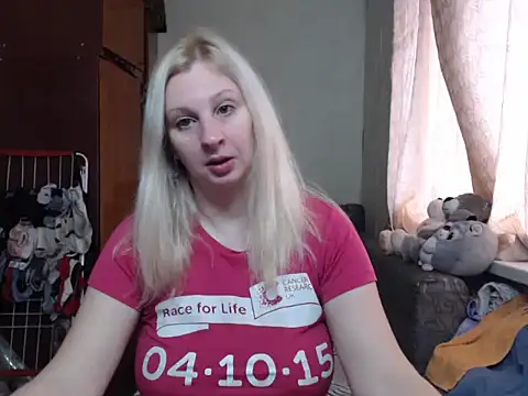 Snapshot of BustyBlond chatting on January 23, 2025, 8:25 am BustyBlond online show from January 23, 2025, 8:25 am
