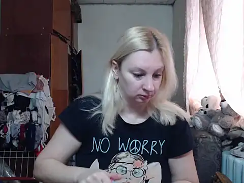 Snapshot of BustyBlond chatting on February 8, 2025, 6:43 am BustyBlond online show from February 8, 2025, 6:43 am