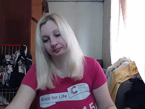 Snapshot of BustyBlond chatting on February 10, 2025, 9:04 am BustyBlond online show from February 10, 2025, 9:04 am