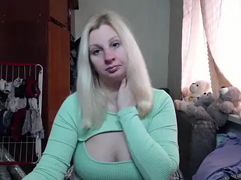Snapshot of BustyBlond chatting on February 14, 2025, 12:57 pm BustyBlond online show from February 14, 2025, 12:57 pm
