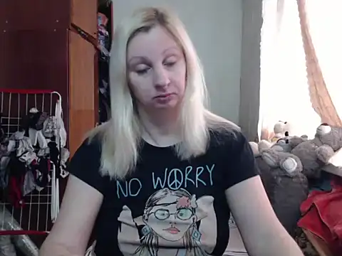 Snapshot of BustyBlond chatting on February 21, 2025, 6:40 am BustyBlond online show from February 21, 2025, 6:40 am