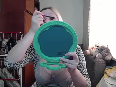 Snapshot of BustyBlond chatting on March 2, 2025, 6:48 am BustyBlond online show from March 2, 2025, 6:48 am