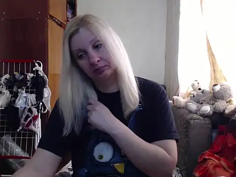 Snapshot of BustyBlond chatting on March 10, 2025, 6:16 am BustyBlond online show from March 10, 2025, 6:16 am