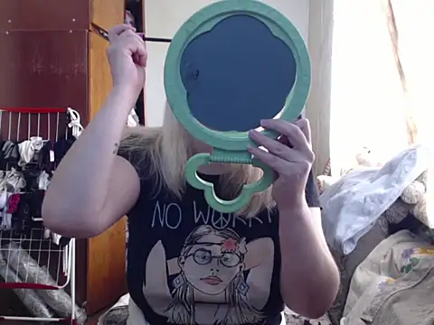 Snapshot of BustyBlond chatting on March 19, 2025, 5:41 am BustyBlond online show from March 19, 2025, 5:41 am