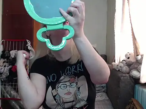 Snapshot of BustyBlond chatting on March 20, 2025, 5:02 am BustyBlond online show from March 20, 2025, 5:02 am