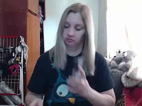 Snapshot of BustyBlond chatting on March 23, 2025, 8:15 am BustyBlond online show from March 23, 2025, 8:15 am