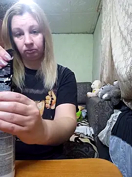 BustyBlond online show from January 6, 2026, 4:49 am