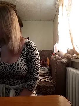 BustyBlond online show from April 7, 2026, 4:13 am