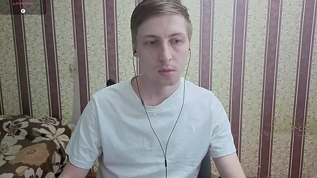 darienlarge online show from July 26, 2026, 3:14 am