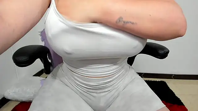 Emiily 88 online show from January 2, 2025, 11:09 am