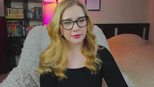 Lav Tender online show from September 17, 2025, 7:37 pm