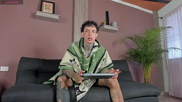 Aron ford online show from November 22, 2025, 12:48 pm