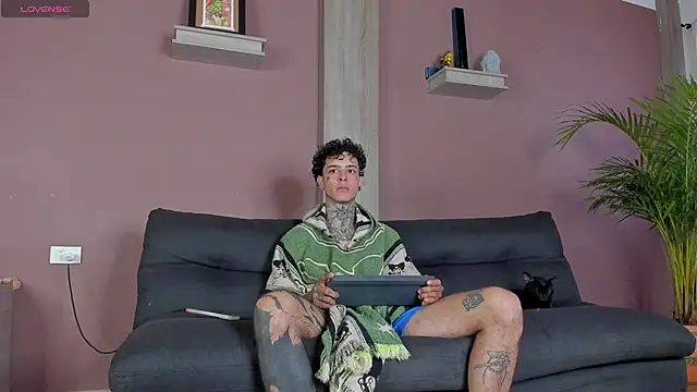 Aron ford online show from November 23, 2025, 5:13 pm