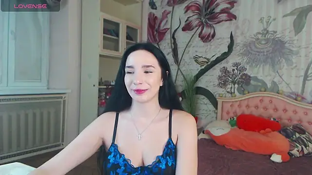 AliciaBow online show from December 23, 2024, 2:07 pm