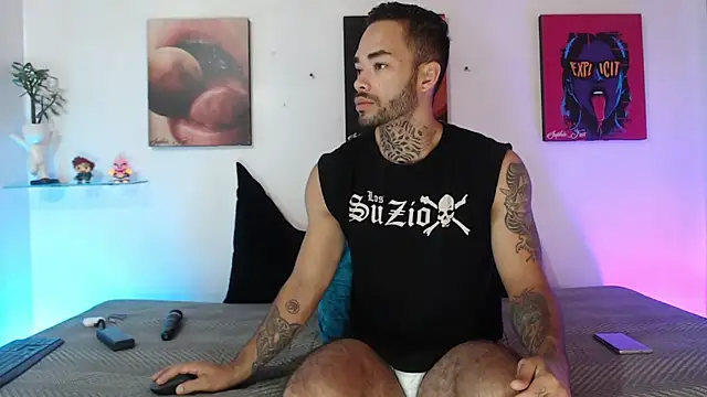 SophieFoxx17 online show from January 14, 2026, 12:22 pm