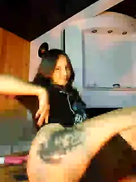  Laary online show from January 17, 2025, 8:55 pm