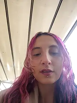  Laary online show from September 14, 2025, 8:41 pm