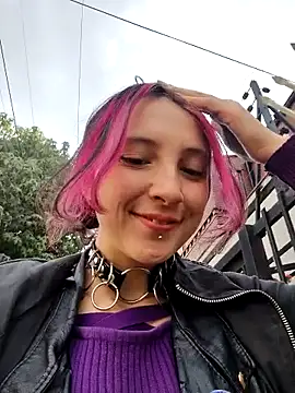  Laary online show from October 6, 2025, 9:01 pm