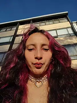  Laary online show from March 20, 2026, 10:36 pm