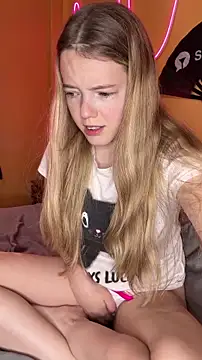 -veranito- online show from December 1, 2025, 9:09 pm