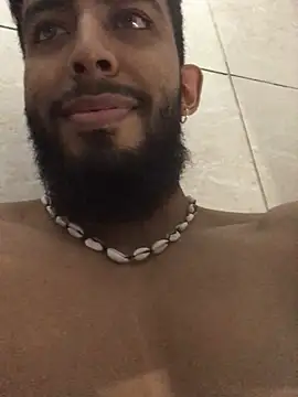 Snapshot of Alessandro__Rossi chatting on December 17, 2024, 6:13 am Alessandro  Rossi online show from December 17, 2024, 6:13 am