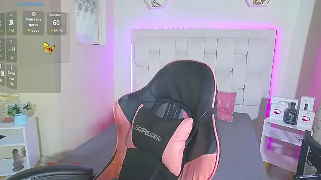 shanakendall online show from October 21, 2025, 2:07 pm