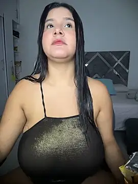 ValleryParker online show from February 14, 2026, 1:35 am