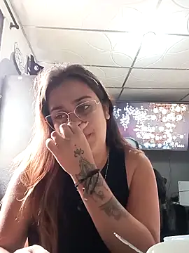 Latina sexy1 online show from January 31, 2026, 7:56 pm