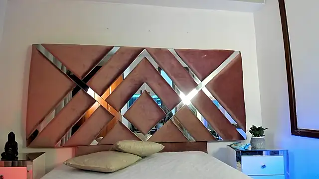 Snapshot of Aron_cruz chatting on February 5, 2026, 1:05 pm Aron cruz online show from February 5, 2026, 1:05 pm