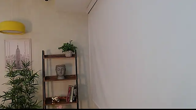 Sassy--Girl online show from February 10, 2025, 6:35 pm