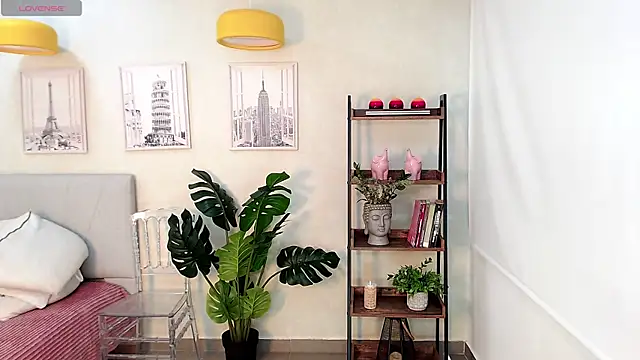 Sassy--Girl online show from February 21, 2025, 6:15 pm