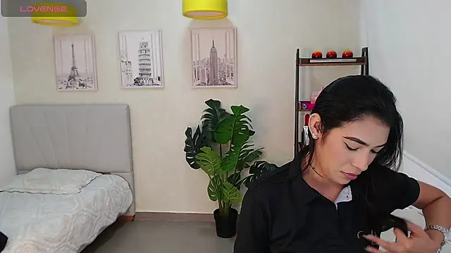 Sassy--Girl online show from March 18, 2025, 6:04 pm