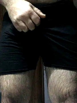 Snapshot of hairysmallcockguy chatting on September 18, 2025, 12:29 pm hairysmallcockguy online show from September 18, 2025, 12:29 pm