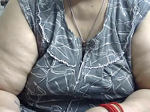 Snapshot of Kavya_XX chatting on April 19, 2026, 6:32 pm Kavya XX online show from April 19, 2026, 6:32 pm