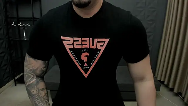 TonyWilcox online show from November 12, 2025, 5:19 am