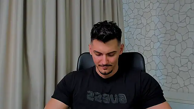 Snapshot of ClintMasters chatting on February 25, 2025, 2:22 pm ClintMasters online show from February 25, 2025, 2:22 pm