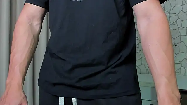 Snapshot of ClintMasters chatting on October 30, 2025, 5:42 am ClintMasters online show from October 30, 2025, 5:42 am