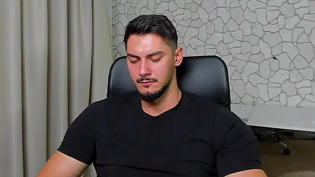 Snapshot of ClintMasters chatting on November 3, 2025, 5:20 am ClintMasters online show from November 3, 2025, 5:20 am