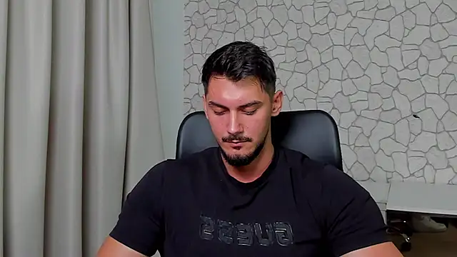 Snapshot of ClintMasters chatting on November 10, 2025, 5:39 am ClintMasters online show from November 10, 2025, 5:39 am