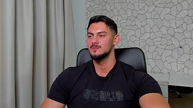 Snapshot of ClintMasters chatting on November 15, 2025, 6:33 am ClintMasters online show from November 15, 2025, 6:33 am